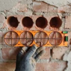 Szablon do puszek elektrycznych Ø68 mm, rozstaw 71 mm – poczwórny, 4 puszki - zdjęcie 12